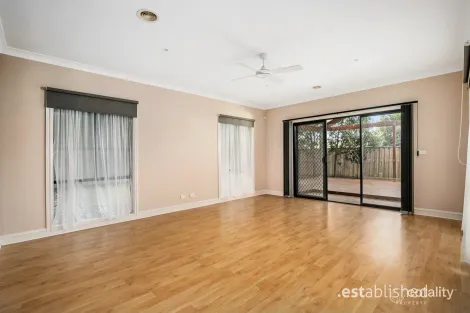 Property photo of 10 Evening Close Point Cook VIC 3030