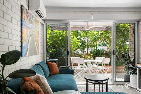 2/11 Baragoola St, Coorparoo, QLD 4151