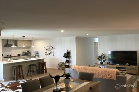 244 Egerton Dr, Aveley, WA 6069