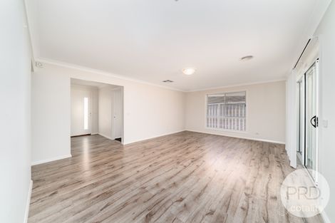 Property photo of 1/26 Pooginook Place Bourkelands NSW 2650