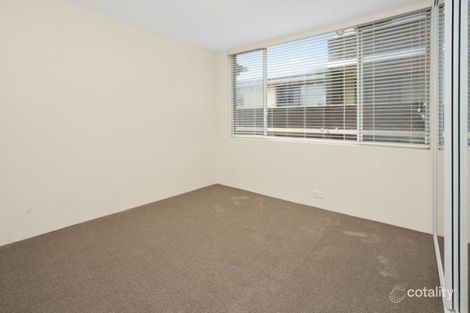 Property photo of 4/16 Wheeler Parade Dee Why NSW 2099