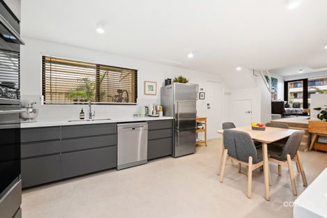 Property photo of 4/107 Melville Parade Como WA 6152