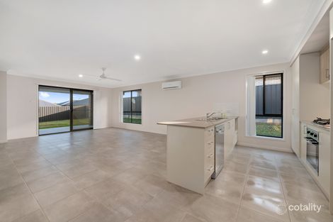 Property photo of 8 Gullane Close Heddon Greta NSW 2321
