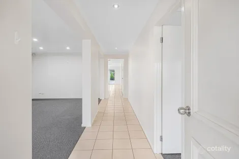 Property photo of 10 Dargy Amble Point Cook VIC 3030