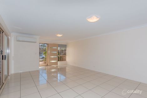 Property photo of 2/4 Olivine Court Rothwell QLD 4022