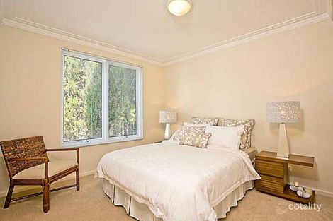 Property photo of 42/56 Beach Road Hampton VIC 3188