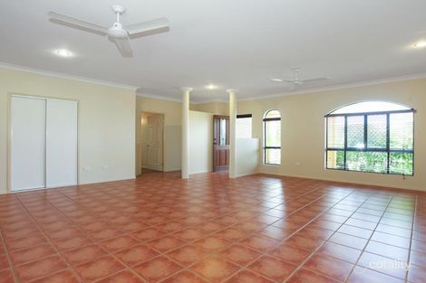 Property photo of 9 Hillcrest Street Eimeo QLD 4740
