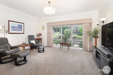 Property photo of 5 Greenhaven Court Mount Clear VIC 3350