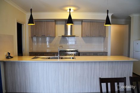 Property photo of 19 Henrietta Avenue Officer VIC 3809