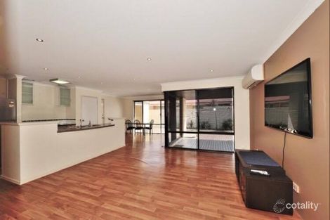 Property photo of 30 Albina Chase Lakelands WA 6180