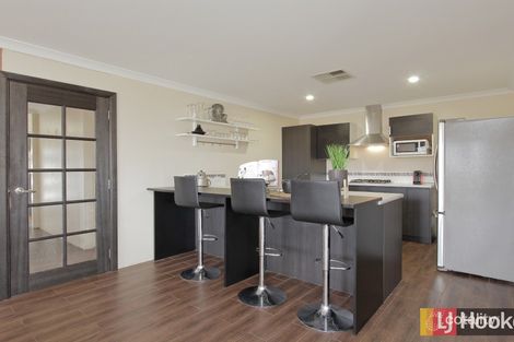 Property photo of 8 St Tropez Gardens Piara Waters WA 6112