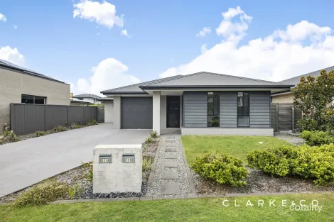 Property photo of 111A Norfolk Street Fern Bay NSW 2295