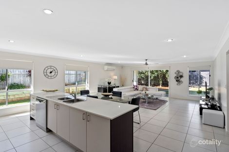 Property photo of 18 Fletcher Crescent Pacific Pines QLD 4211