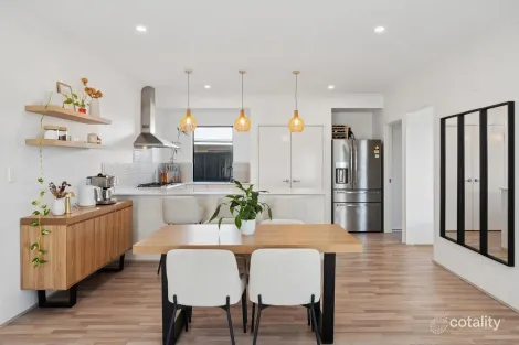 Property photo of 32 Hallam View Caversham WA 6055