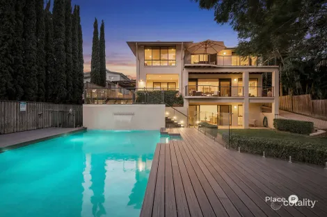 32 Douglas St, Sherwood, QLD 4075