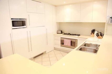 Property photo of 2 Dilston Close West Hoxton NSW 2171
