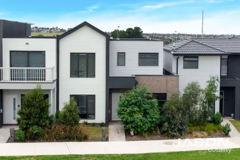 Property photo of 4 Brendan Road Greenvale VIC 3059