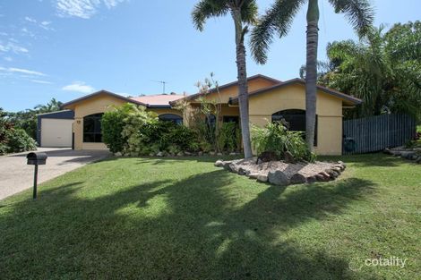 9 Hillcrest St, Eimeo, QLD 4740