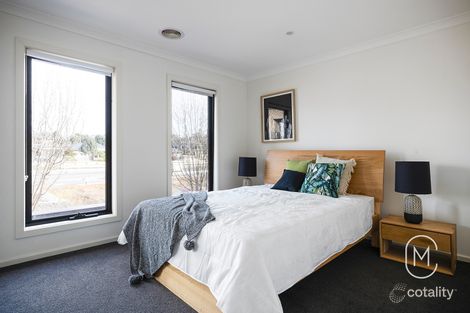 Property photo of 23 Mintbush Grange Mernda VIC 3754