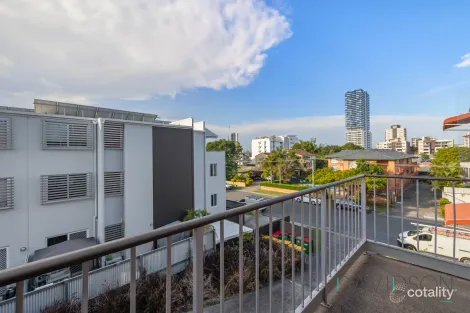 Property photo of 5/4 Rose Street Southport QLD 4215
