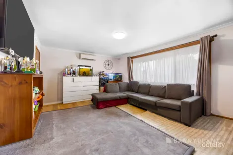 Property photo of 1/424 Forest Street Wendouree VIC 3355