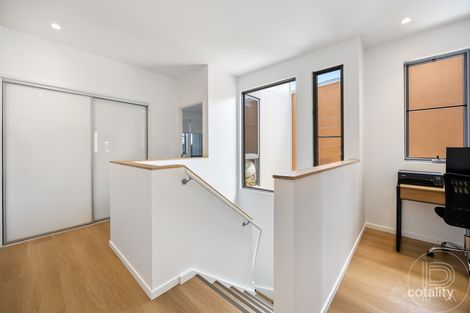 Property photo of 18/19 Riviera Place Mountain Creek QLD 4557