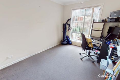 Property photo of 16 Tenterfield Drive Narre Warren South VIC 3805