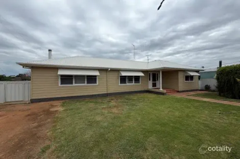 18 Hebden St, Lockhart, NSW 2656