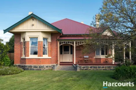 25 Victoria Pde, Devonport, TAS 7310