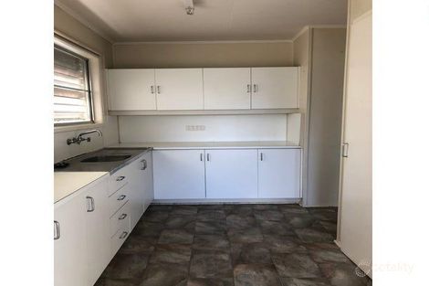 Property photo of 18 Winterer Crescent Dysart QLD 4745