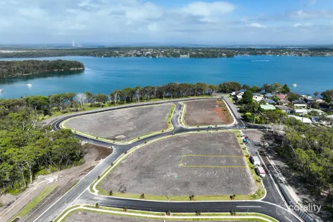 Property photo of 103 Allora Circuit Nords Wharf NSW 2281