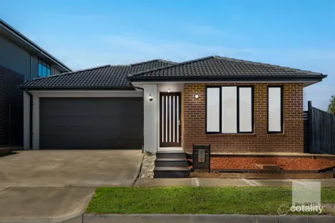 Property photo of 16 Riparian Street Werribee VIC 3030