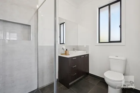 Property photo of 16 Riparian Street Werribee VIC 3030