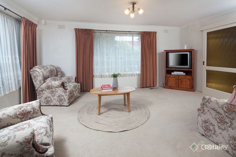 Property photo of 176 James Cook Drive Endeavour Hills VIC 3802