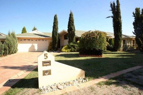 Property photo of 5 Mont-Alto Place Werribee VIC 3030