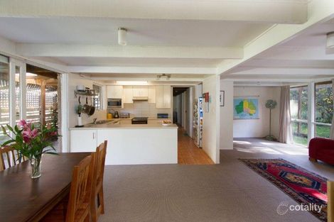 Property photo of 64 Andrew Avenue Woodend VIC 3442