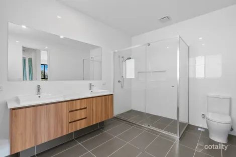 Property photo of 51 Amazon Circuit Helensvale QLD 4212
