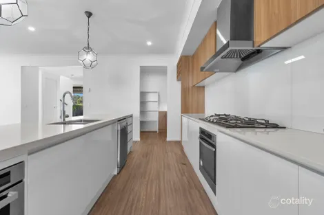 Property photo of 51 Amazon Circuit Helensvale QLD 4212