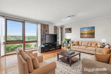 58 Garnett Rd, Wheelers Hill, VIC 3150