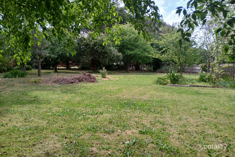 19 Winter St, Gordon, VIC 3345