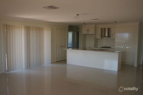 Property photo of 1 Shiraz Road North Tamworth NSW 2340