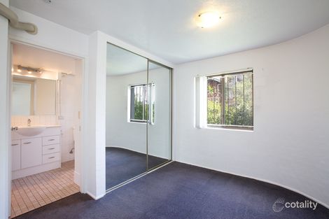 Property photo of 2/2 Bright Street Kangaroo Point QLD 4169