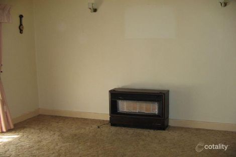 Property photo of 25 Erica Avenue St Albans VIC 3021