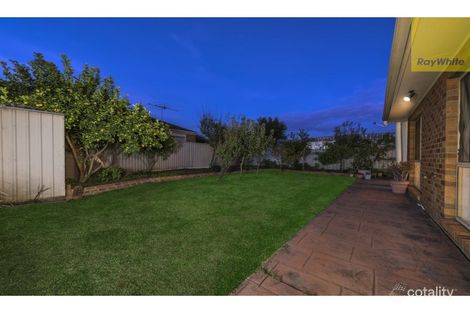 Property photo of 11 Howqua Way Taylors Hill VIC 3037