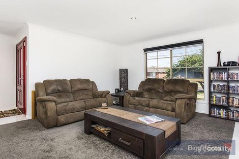Property photo of 1/6 Carling Court Altona Meadows VIC 3028