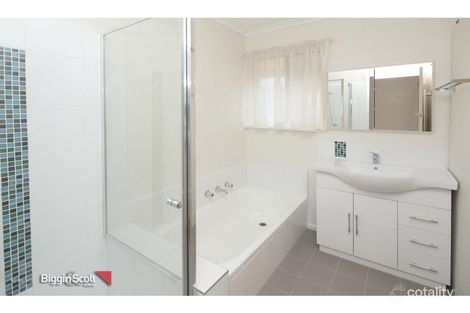 Property photo of 5 Arnold Drive Scoresby VIC 3179