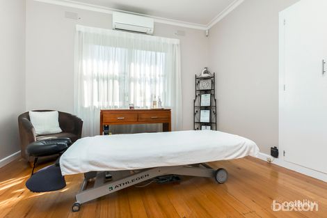 Property photo of 14 Bellarine Highway Newcomb VIC 3219