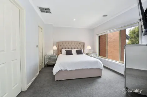 Property photo of 6 Farm Road Coburg VIC 3058