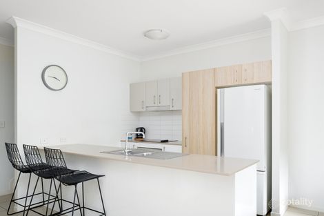 Property photo of 7/17 Greensboro Place Little Mountain QLD 4551