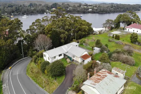 Property photo of 1 Harvey Street Strahan TAS 7468